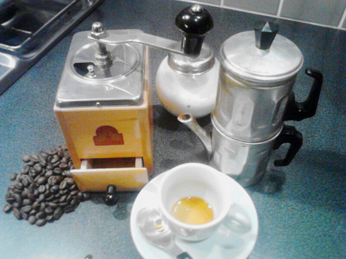 Neapolitan coffee brewer.